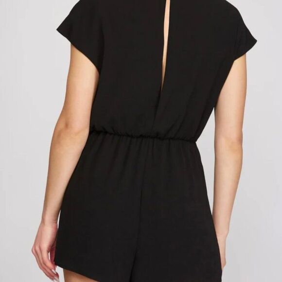 She + Sky Black Drop Shoulder Tie Front Woven Romper - Size L - Picture 3 of 9